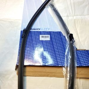 Windshield wipers for GMC vehicles